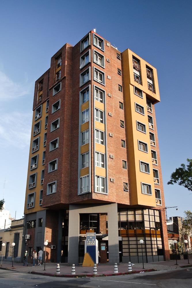 Hotel Tres Cruces 3*